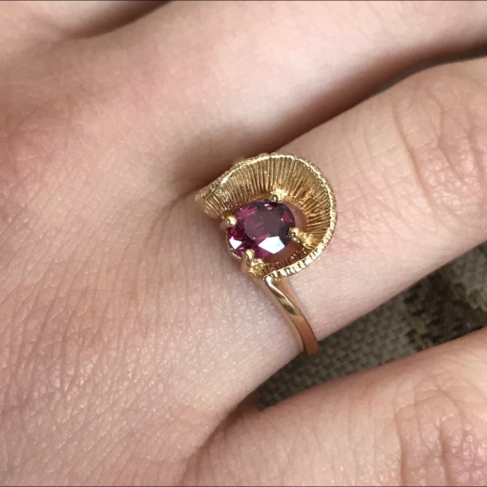 Pink sapphire in 14k gold ring, sized 5.25